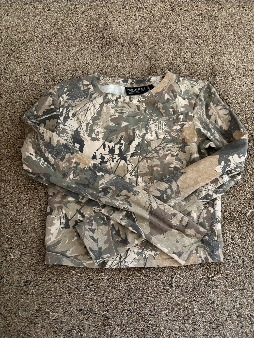 Ninth Hall Fundamentals Womens Camo Crop Long-Sleeve Top - Green/Tan